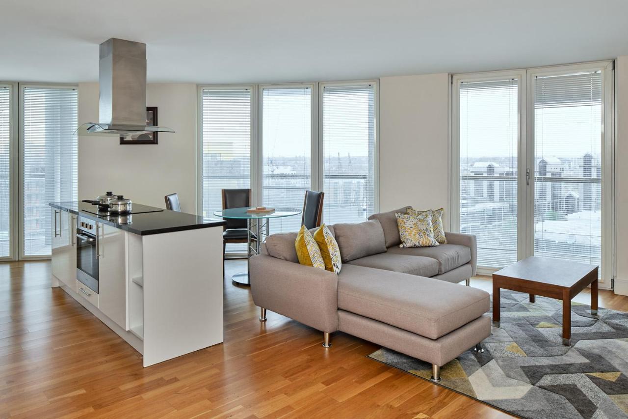 Saco Canary Wharf - Trinity Tower London Luaran gambar